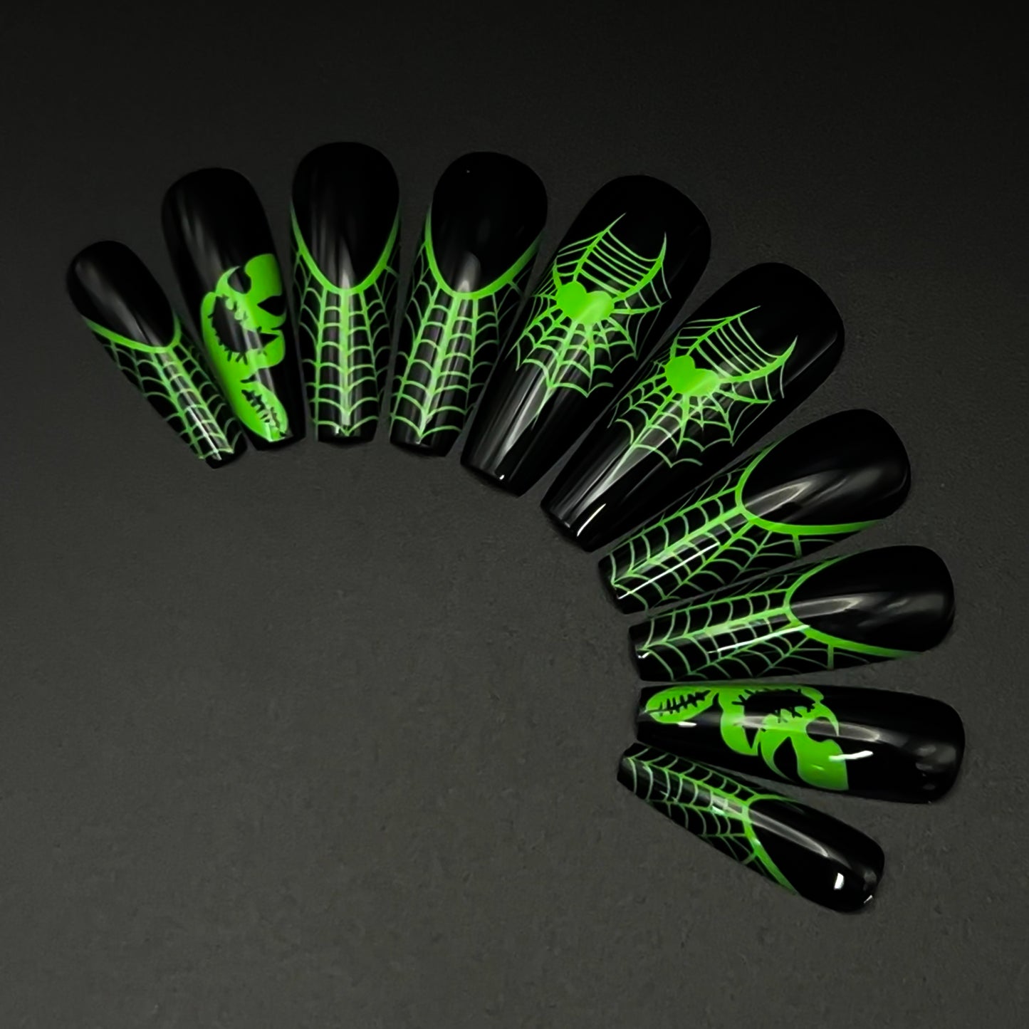 Green Goblin Grin-Coffin Nails