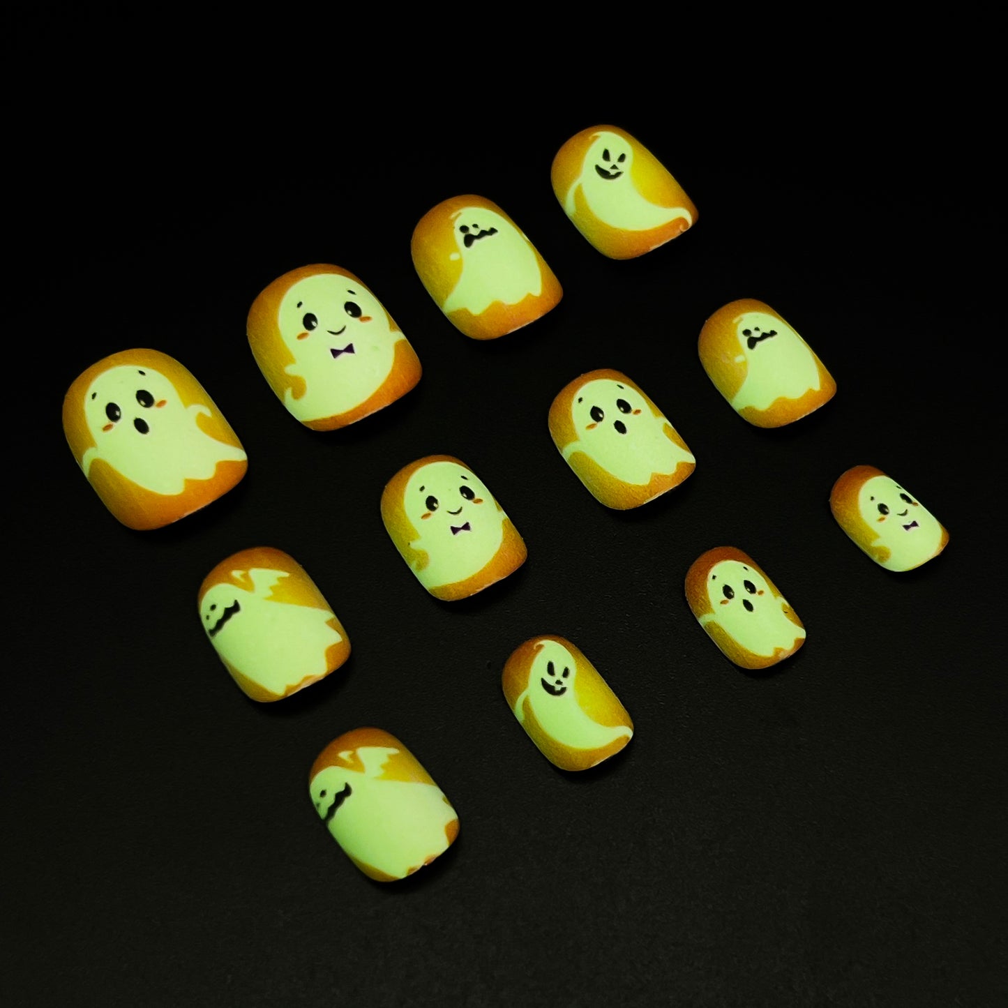 Glowing Ghostly Delight-Mini Nails